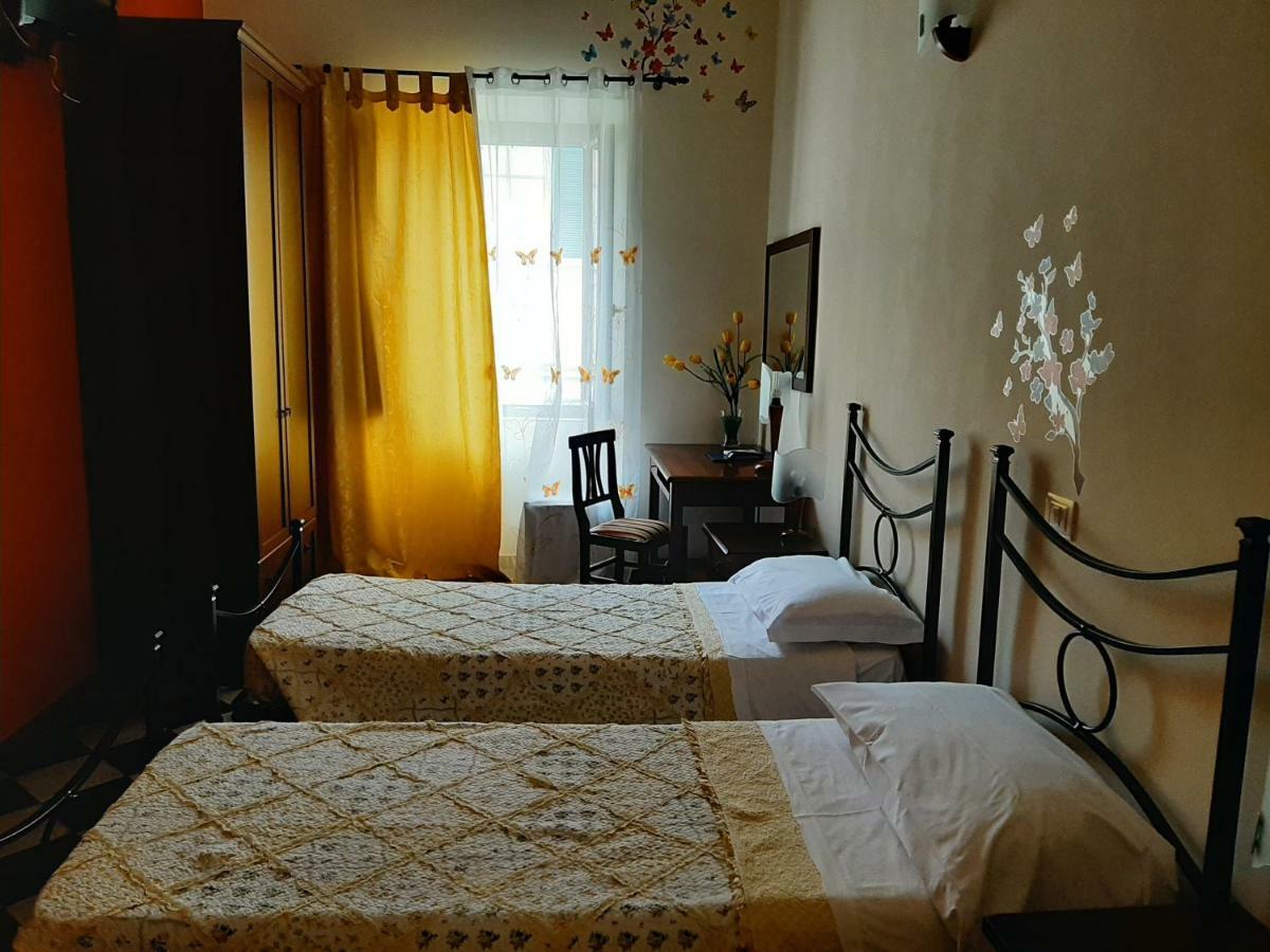 塔尔奎尼亚 卡米尔德尔雷旅馆酒店 外观 照片